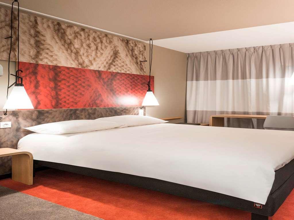 Ibis Poznan Centrum Habitación foto
