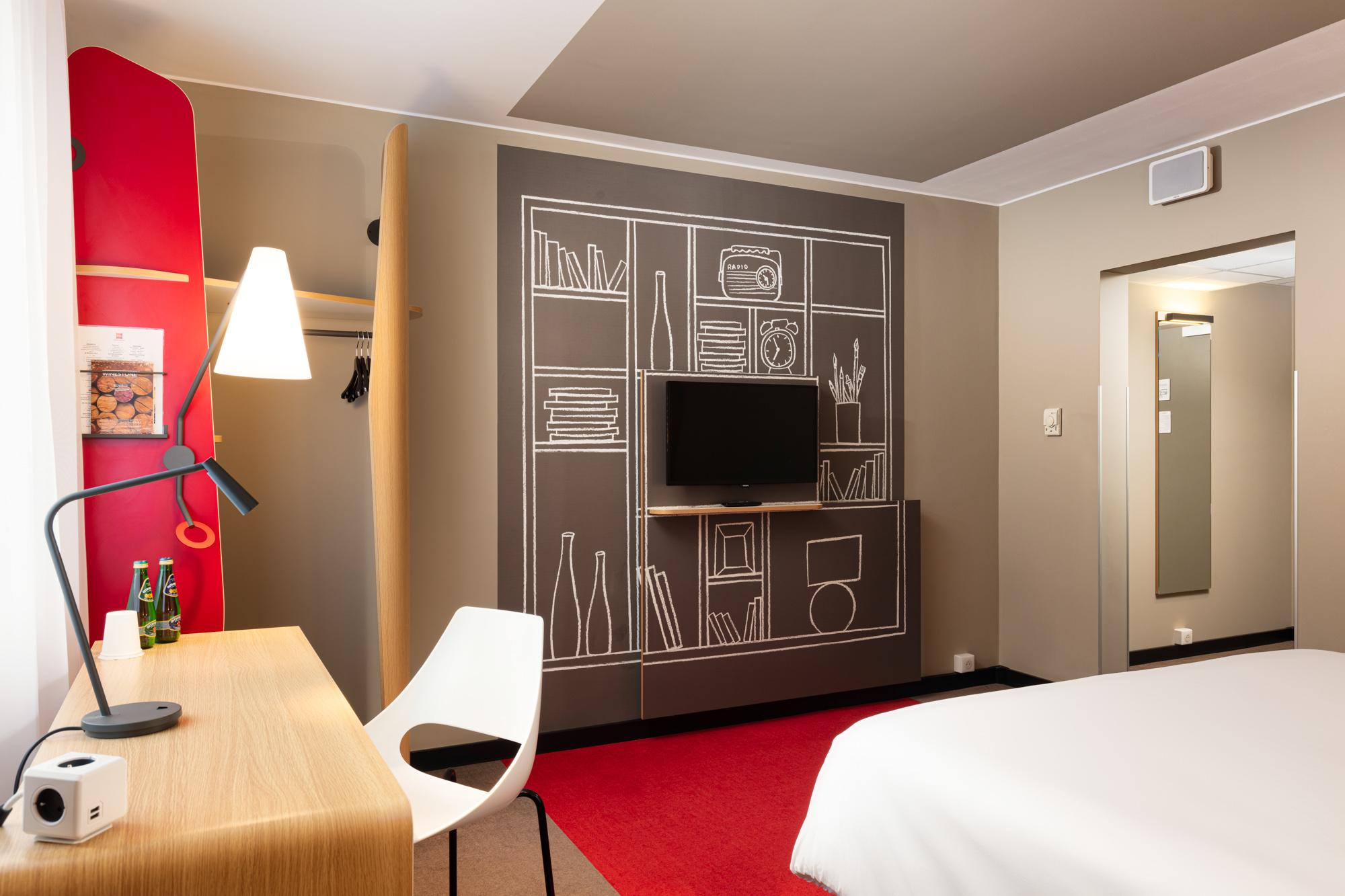 Ibis Poznan Centrum Exterior foto