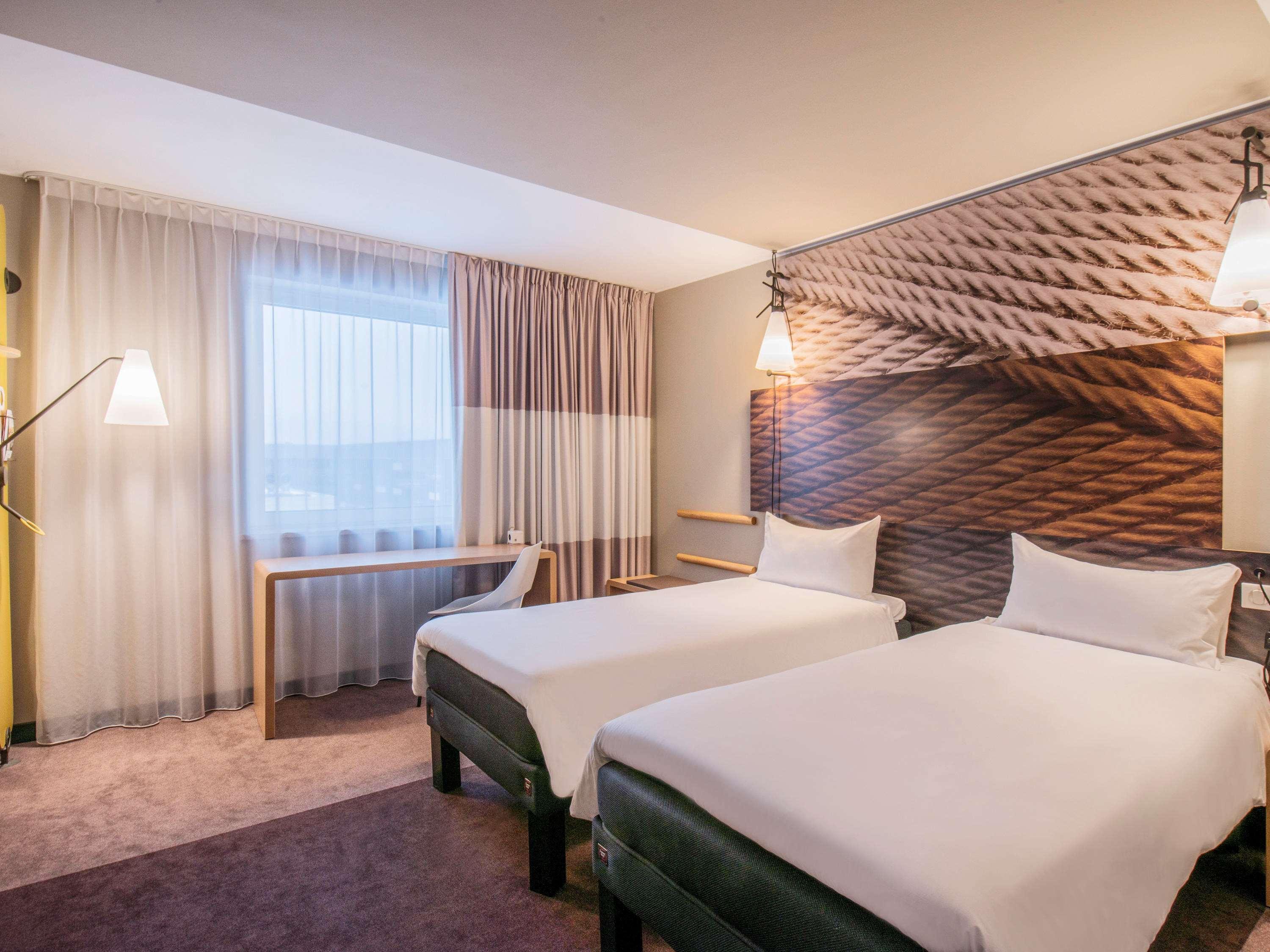Ibis Poznan Centrum Exterior foto