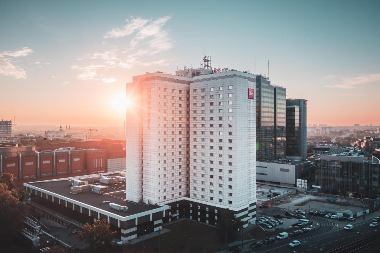 Ibis Poznan Centrum Exterior foto