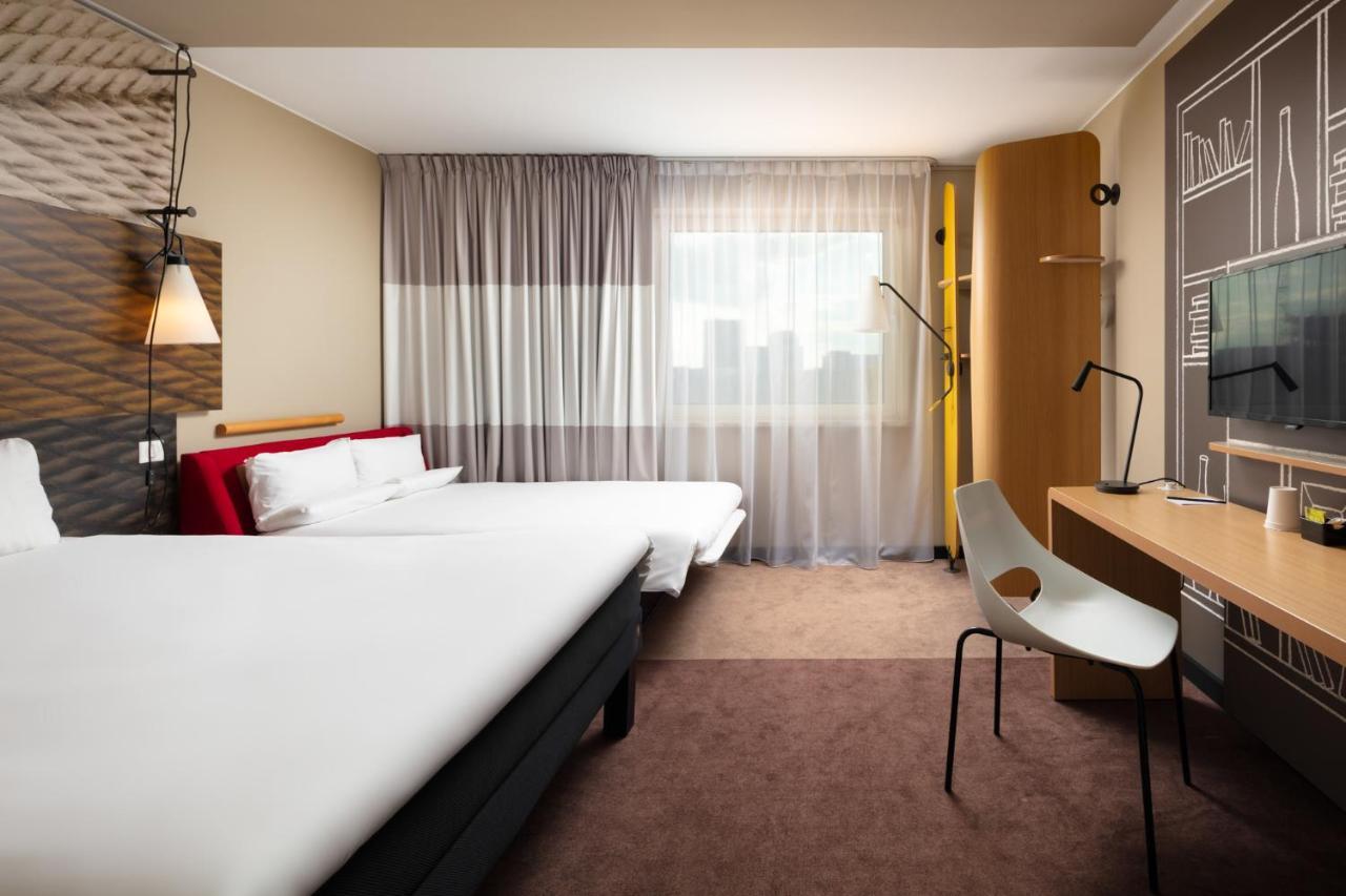 Ibis Poznan Centrum Exterior foto